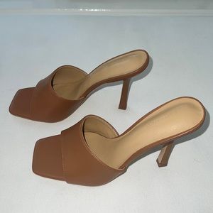 Tony Bianco Flora Heel